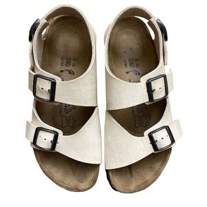 Birkenstock Cream Sandals
